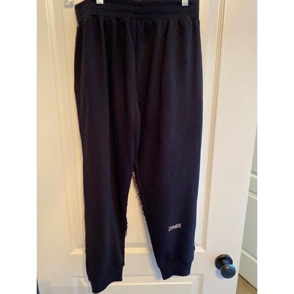 NWT Zumba Small Glitz+‎ Glamour Capri Sequin Sweatpants - Picture 4 of 5
